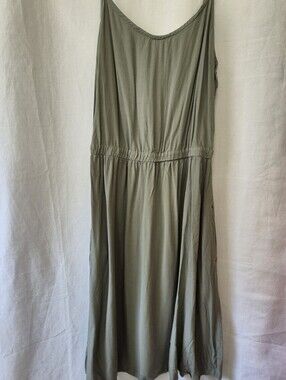 Carve Designs Olive Green Women's Sleeveless Midi Dress